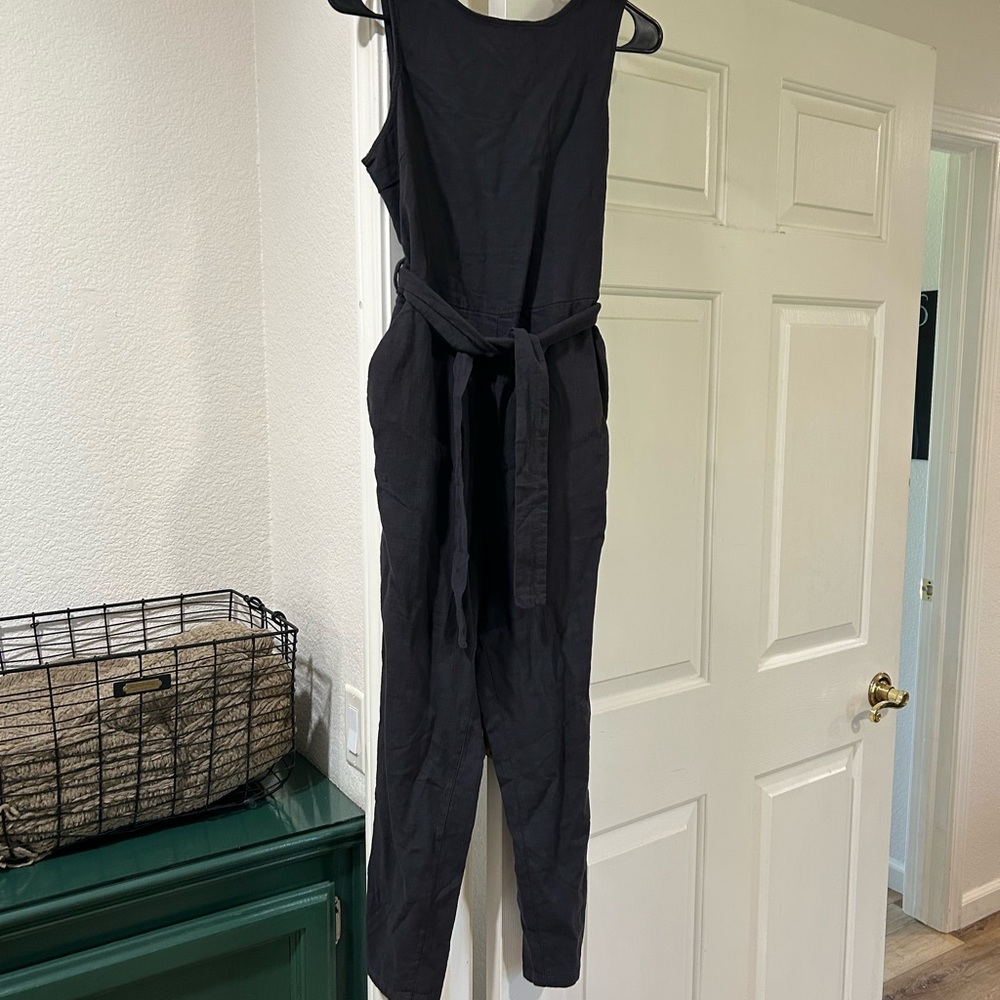 Marine Layer Black Sleeveless Tie-Waist Jumpsuit